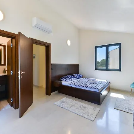 Willa Beachfront Mediterranea Kukljica