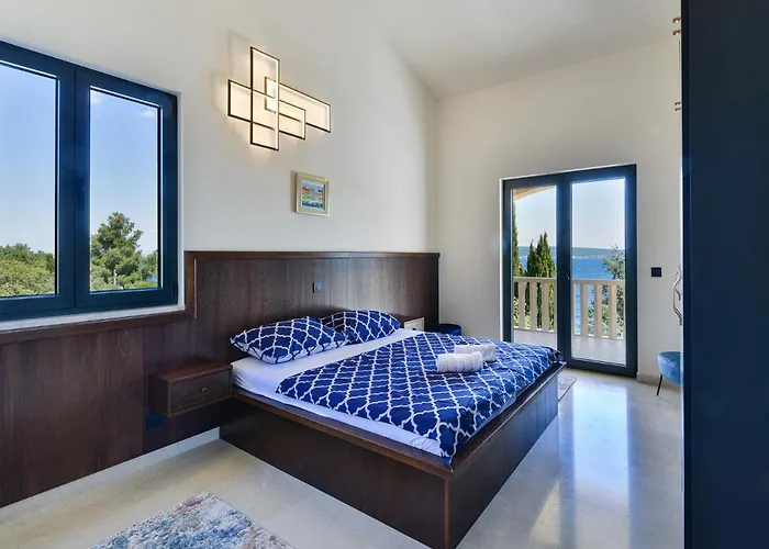 Beachfront Mediterranea *