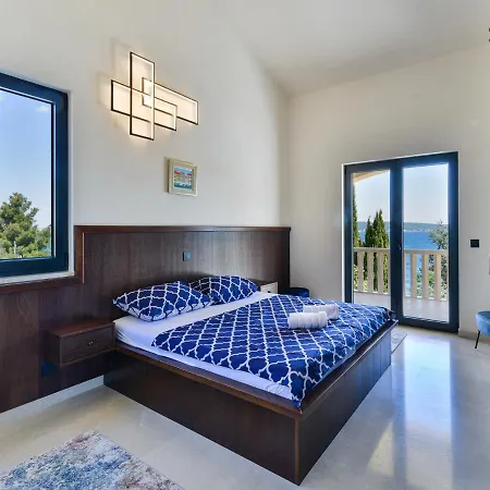 Beachfront Mediterranea *