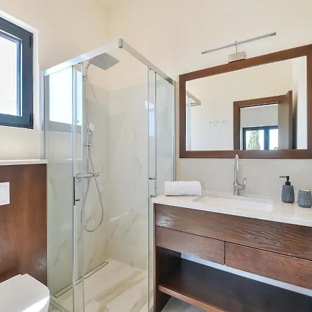 וילה Beachfront Mediterranea *