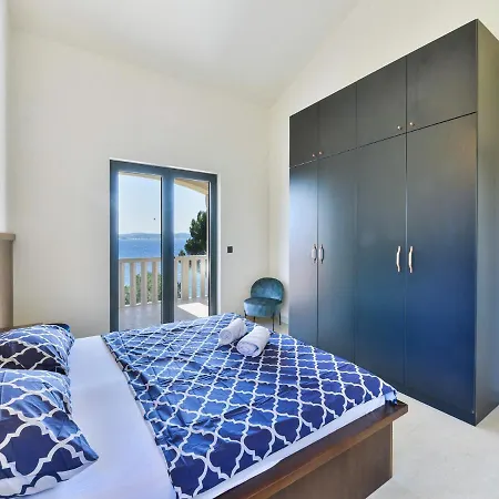 וילה Beachfront Mediterranea קוקליצ'ה