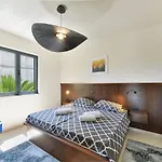 Beachfront Mediterranea *