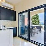 Beachfront Mediterranea Βίλα